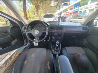 Volkswagen Golf 2003