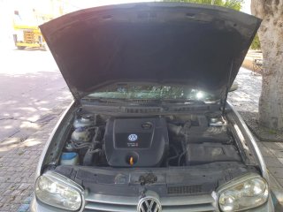 Volkswagen Golf 2003