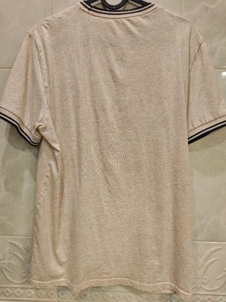 Camiseta Fred Perry Beige