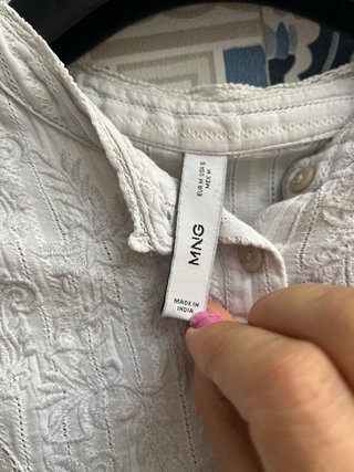 Blusa Mango manga larga bordada