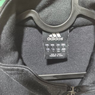 Chaqueta Adidas Y2K Negra y Blanca