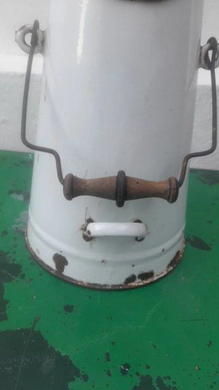 Porta carbone vintage in metallo bianco