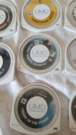 Lote 11 UMD PSP: God of War, Spider-Man 3, Wall-E,