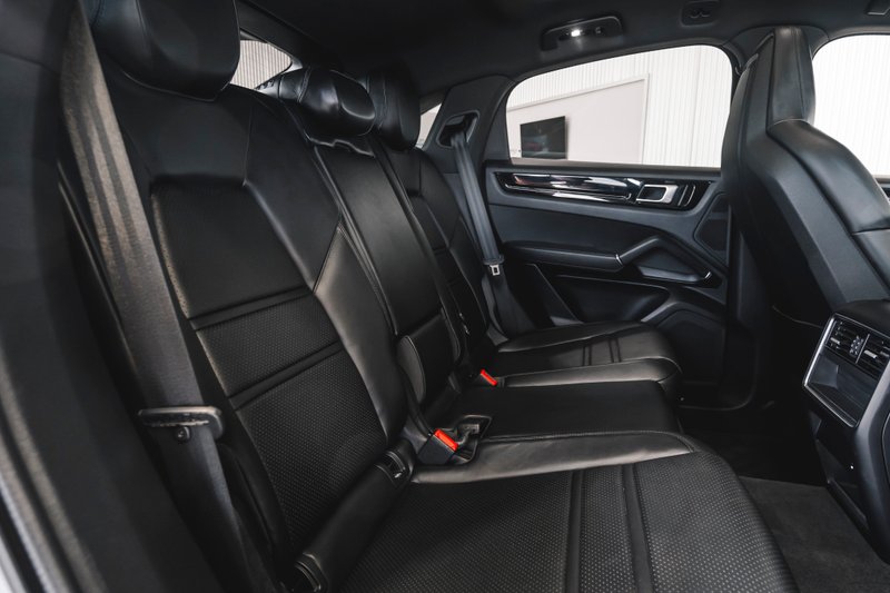 Porsche Cayenne 2020, foto 24