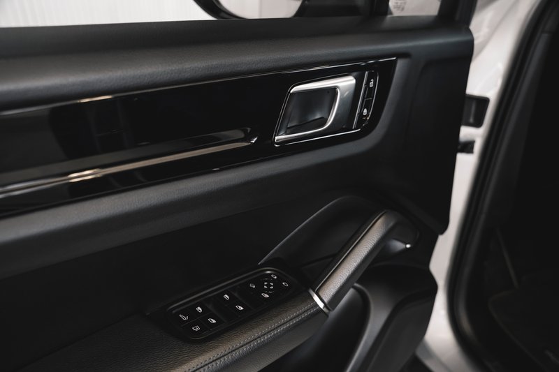 Porsche Cayenne 2020, foto 29