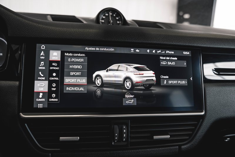 Porsche Cayenne 2020, foto 31