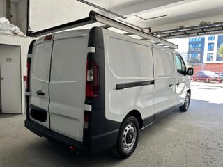 Opel Vivaro 2015