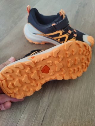 Zapatillas montaña niño Decathlon T.30