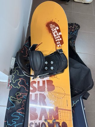 Tabla Snowboard Suburban 154 y funda Burton