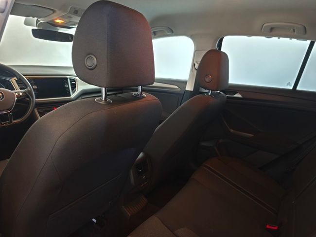 Volkswagen T-Roc 2021, foto 12