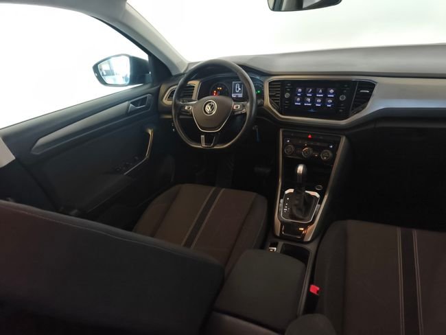 Volkswagen T-Roc 2021, foto 27