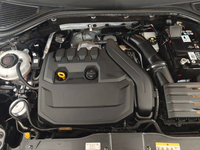 Volkswagen T-Roc 2021, foto 30
