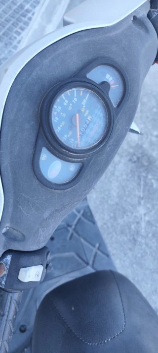 Ciclomotor Kymco Plata y Negro