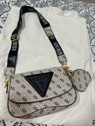 Bolso Guess con monedero