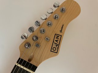 Guitarra Eléctrica OQAN Sunburst