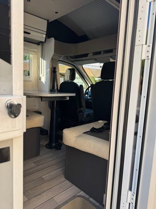 Autocaravana perfilada Mc Louis MC4 373 2024