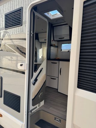 Autocaravana perfilada Mc Louis MC4 373 2024