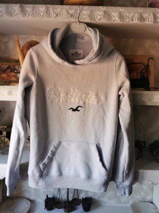 Sudadera Hollister azul clarita. Talla S