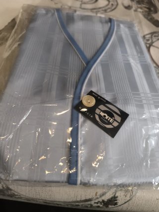 Pijama raso azul niño talla 6, nuevo sin estrenar