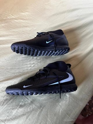 Zapatillas Nike Phantom Negras y Azules