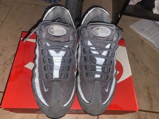 Nike Air Max Grises y Blancas