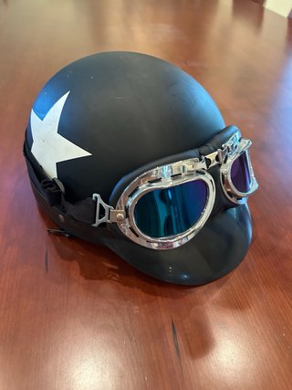 Casco moto réplica antiguo con gafas