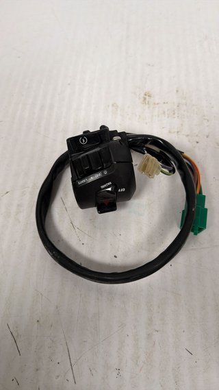 Conmutador derecho completo para Kymco, Grand Dink 125. REF. 3515A-KKC2-E00