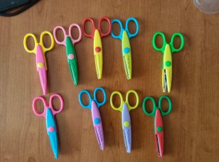 Tijeras de formas variadas