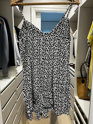 Mono corto floral Bershka