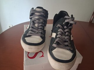 Zapatillas Guess Hombre Negras y Blancas