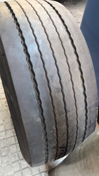 Neumático Michelin 385/55 R 22.5