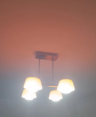 Lámparas de techo colgante naranja y plateada
