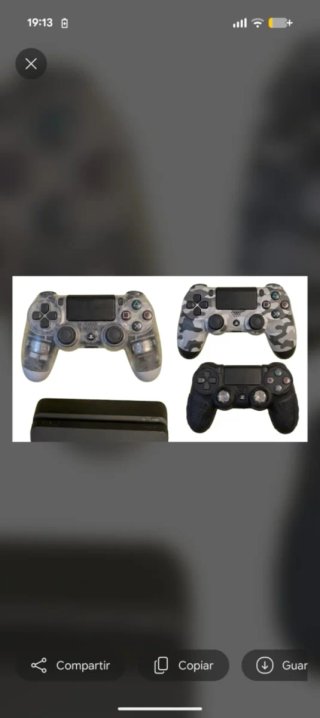 PS4 Slim + 3 mandos