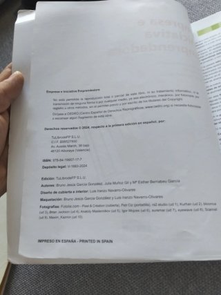 Libro empresa e iniciativa emprendedora