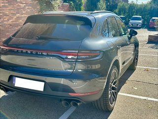 Porsche Macan S