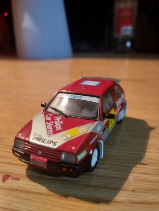 Maqueta Seat Ibiza Bimotor pronto 1:43