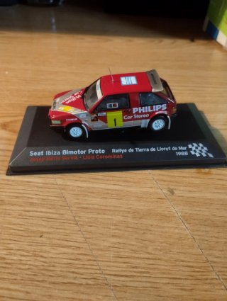 Maqueta Seat Ibiza Bimotor pronto 1:43