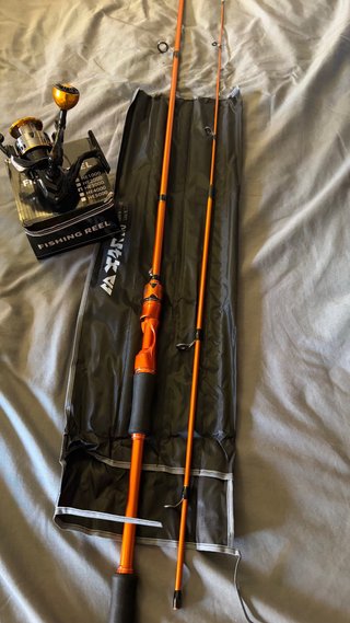Caña y carrete de pesca spining (a estrenar)