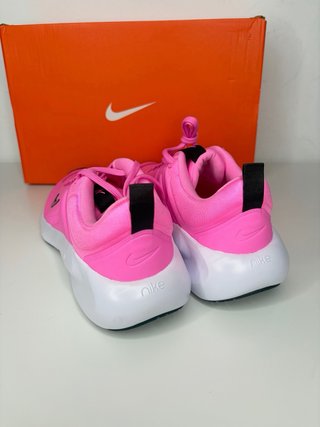 Nike Rosa Talla 38.5 Nuevas