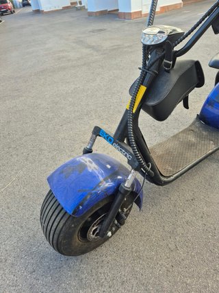 Patinete Eléctrico Estilo Moto