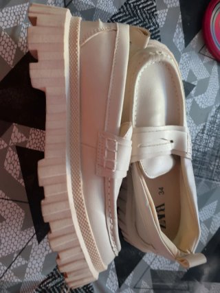 Zapatos planos ZARA beige talla 34