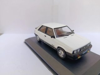 Coche Colección Altaya Blanco Renault11turbo(1985)