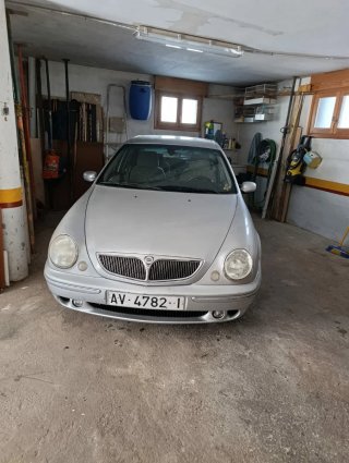 Lancia Lybra 2000