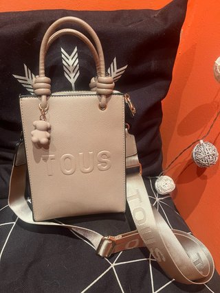 Bolso Tous Beige con Oso Colgante
