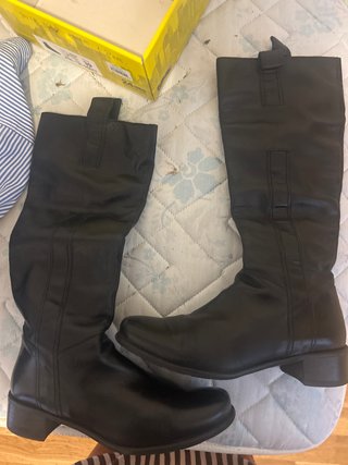 Botas altas negras de piel