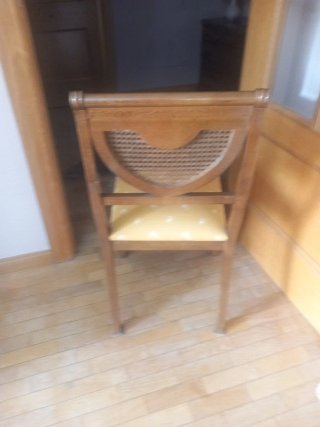 Sillas de nogal con asiento de ratán