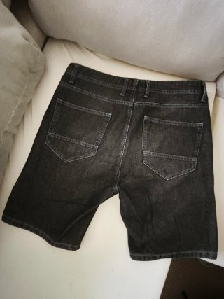 Pantalón corto vaquero UCB