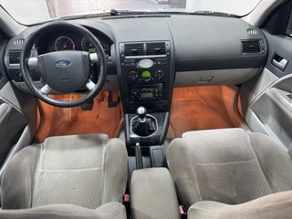 FORD MONDEO 2001