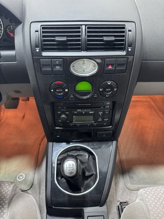 FORD MONDEO 2001