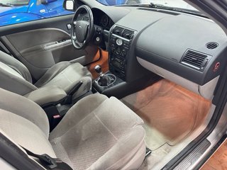FORD MONDEO 2001